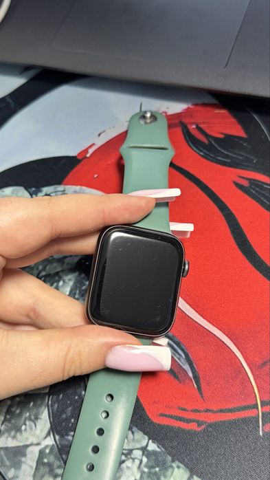 Продам Apple Watch 6 series 44 mm