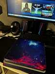 PS4 + 2 manete + stocare 1T