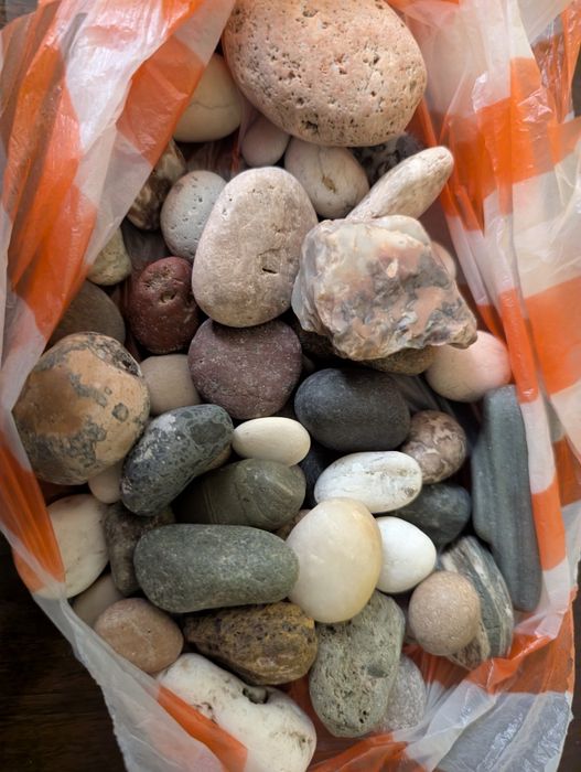 Морские камни, галька