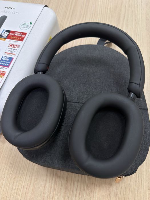 Sony XM5 Over Ear слушалки
