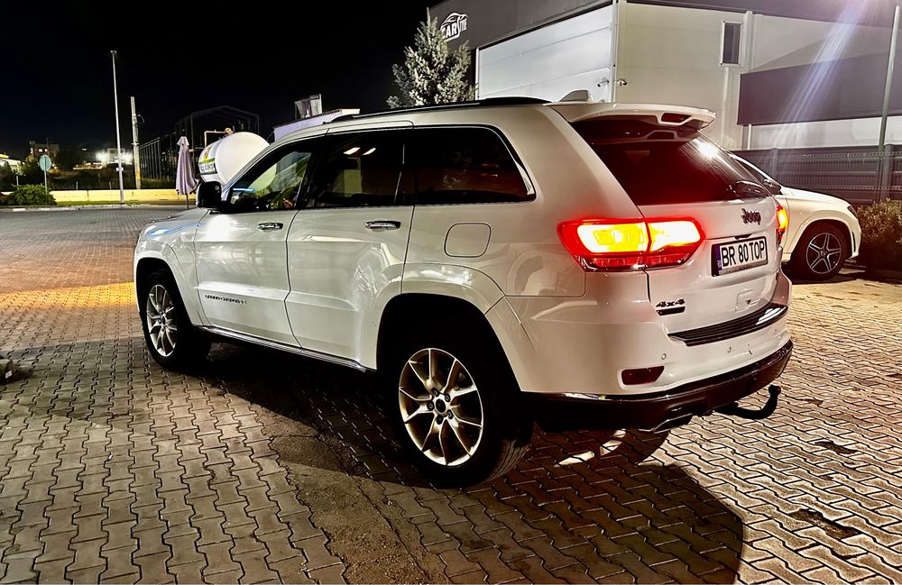 Jeep Grand Cherokee Summit