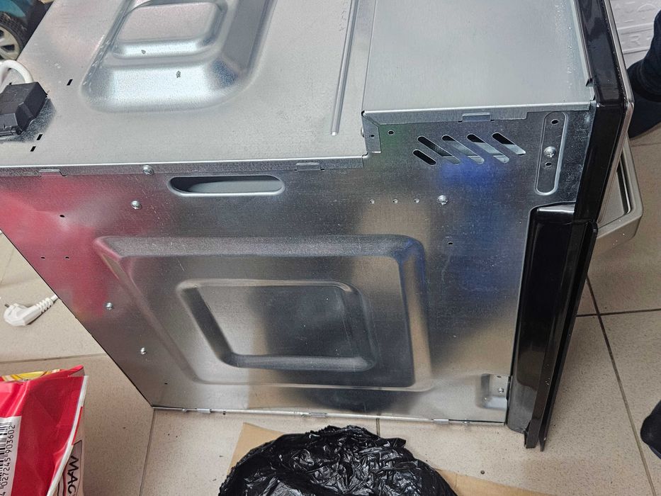 Cuptor electric incorporabil Hansa