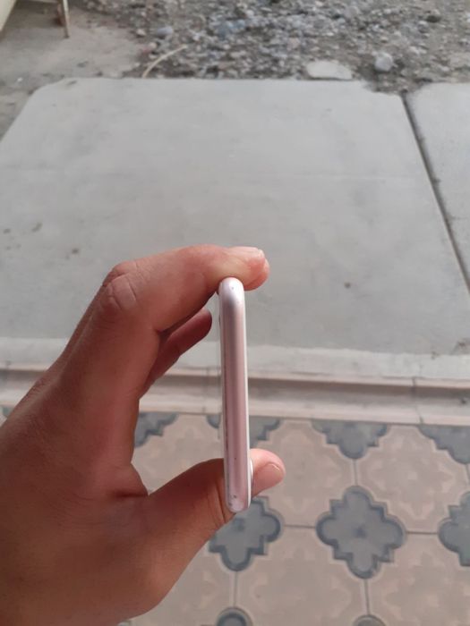 Iphone 7    32. Gb