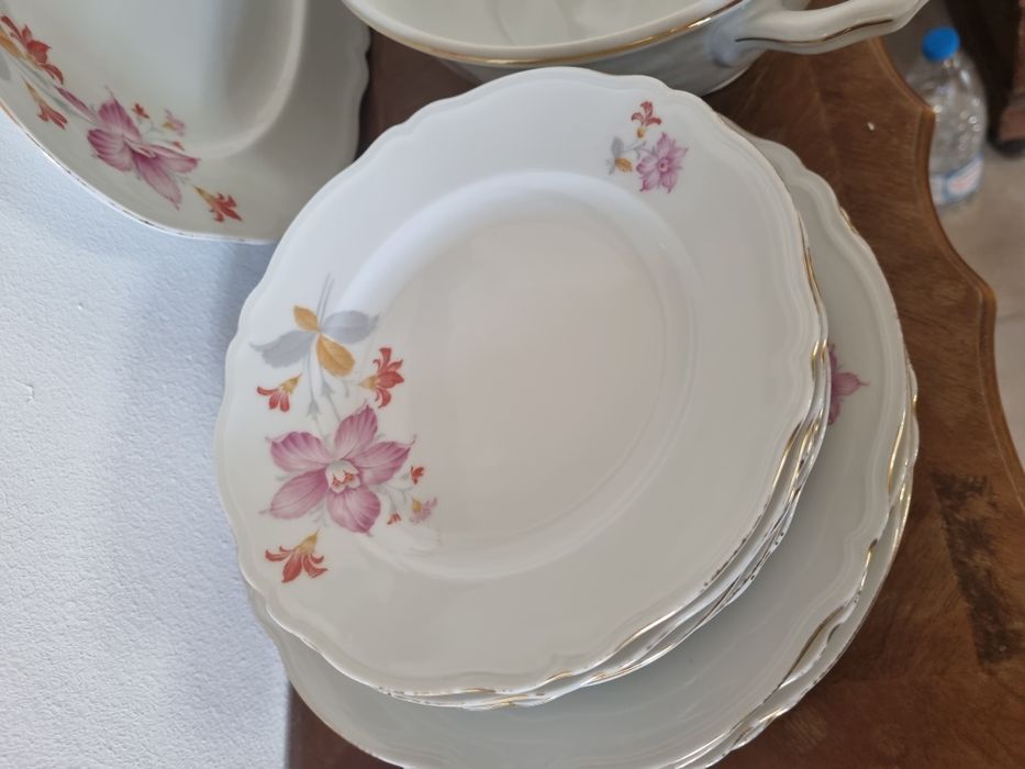 Ретро сервиз за хранене epiag