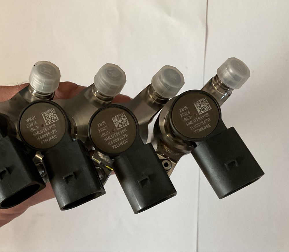 Injector Injectoare renault master  2.3, opel movano
