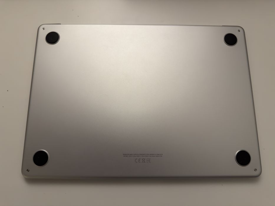 Laptop Macbook Air M3 24GB 512GB Silver Display Defect