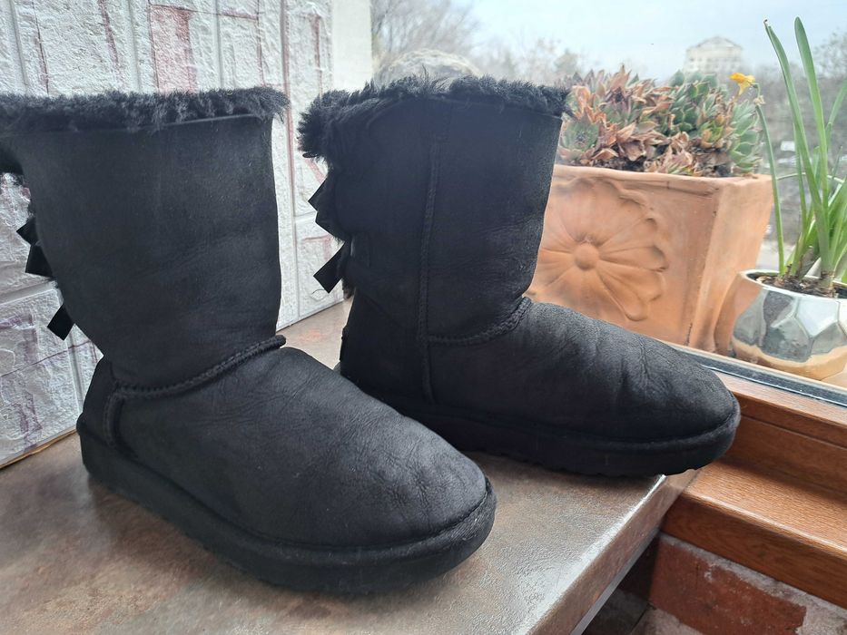дамски ботуши,зимни обувки,боти,апрески,UGG номер38