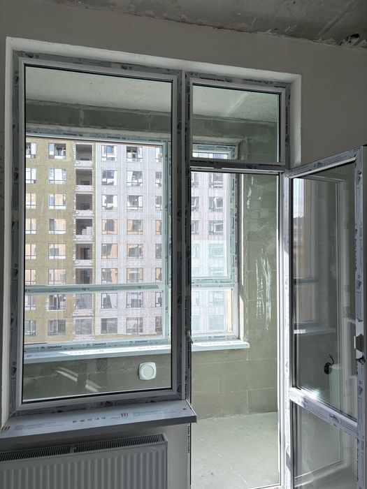 Балконная дверь продам