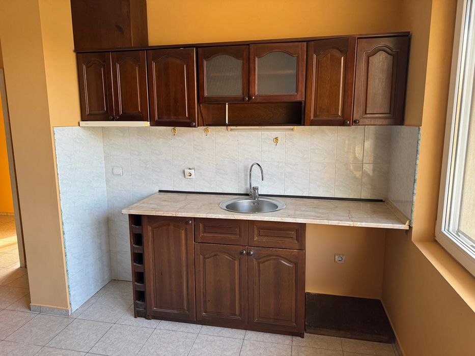 Мебели от масивно дърво