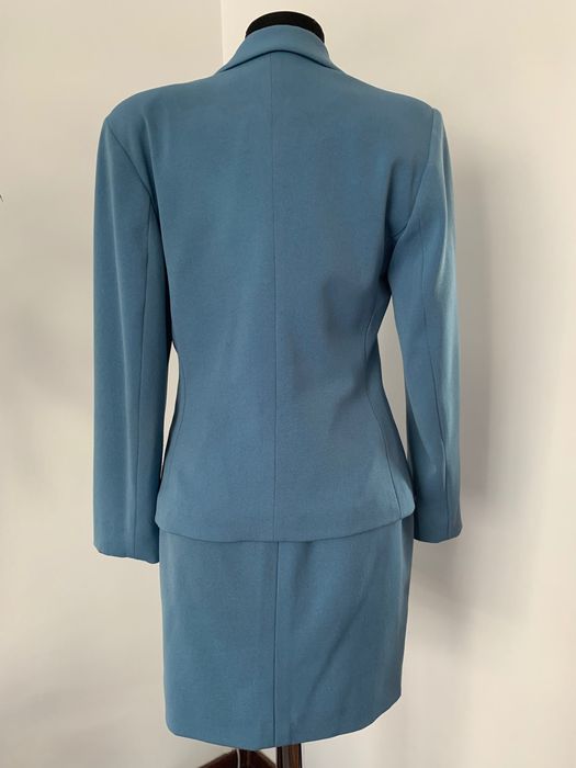 costum cu fusta masura 40