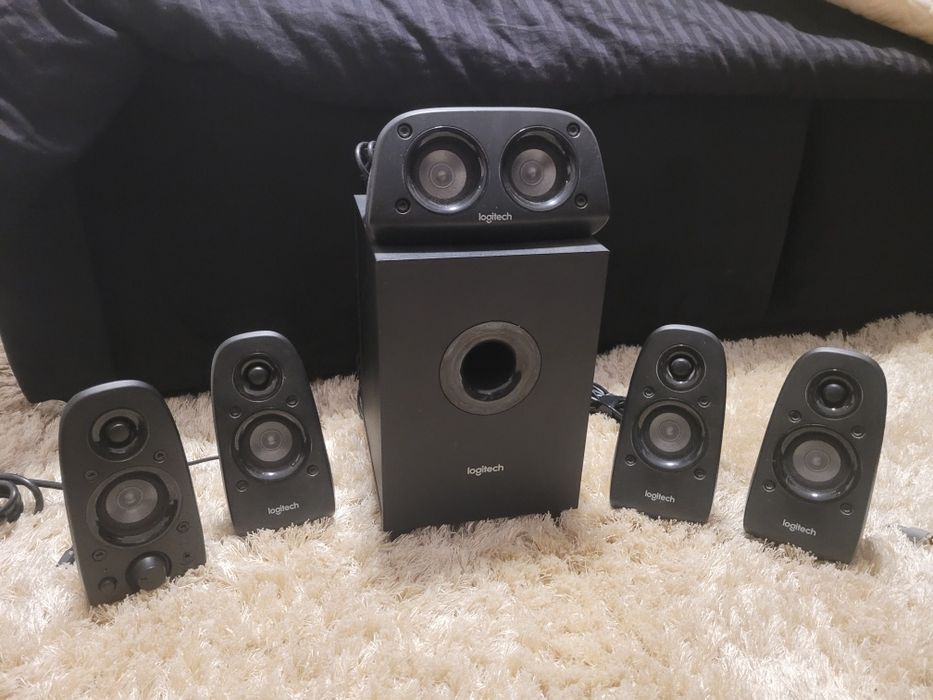 Logitech Z506 Surround Sound 5.1 Speaker System