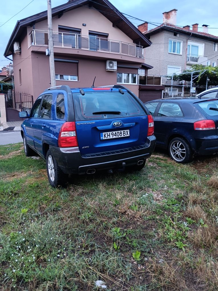 Кия Спортидж 2007г  2000кб.140кс дизел 6 скорости.