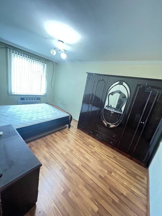 Чилонзор-26кв 4/3/5/балкон 2*6/Кирпичный дом Срочно Сотилади