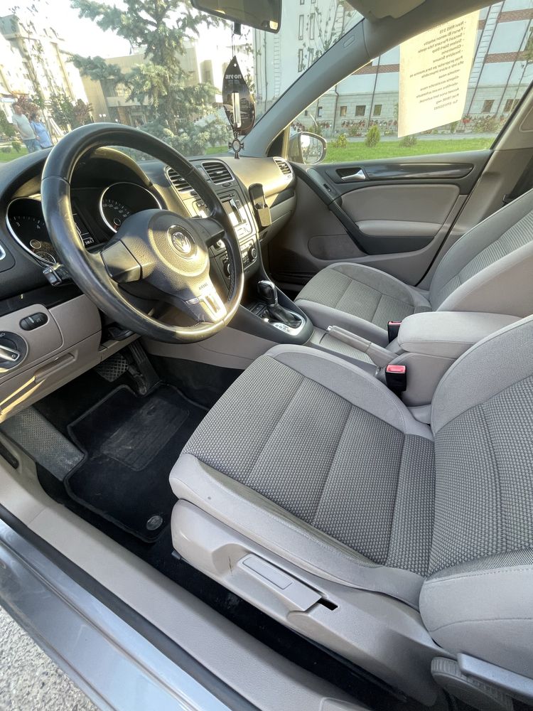 De vanzare VW Golf 6 2.0TDI automat DSG 2 impecabil !