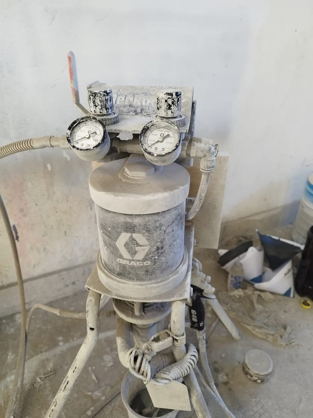 Бояджийска помпа GRACO