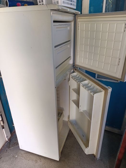 Срочно! Холодильник Бируса за 12тыс . Тг