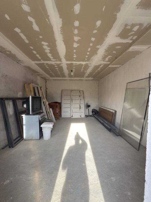 Назарбек текистилда ховли сотилади зудлик билан