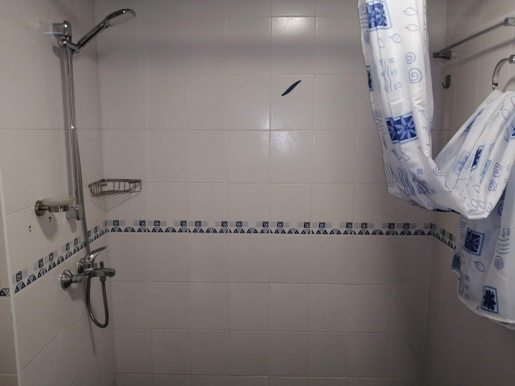 Дава се под наем Едностаен апартамент в Варна, м-т Евксиноград - 40 кв.м за 295.8 € - Снимка #6