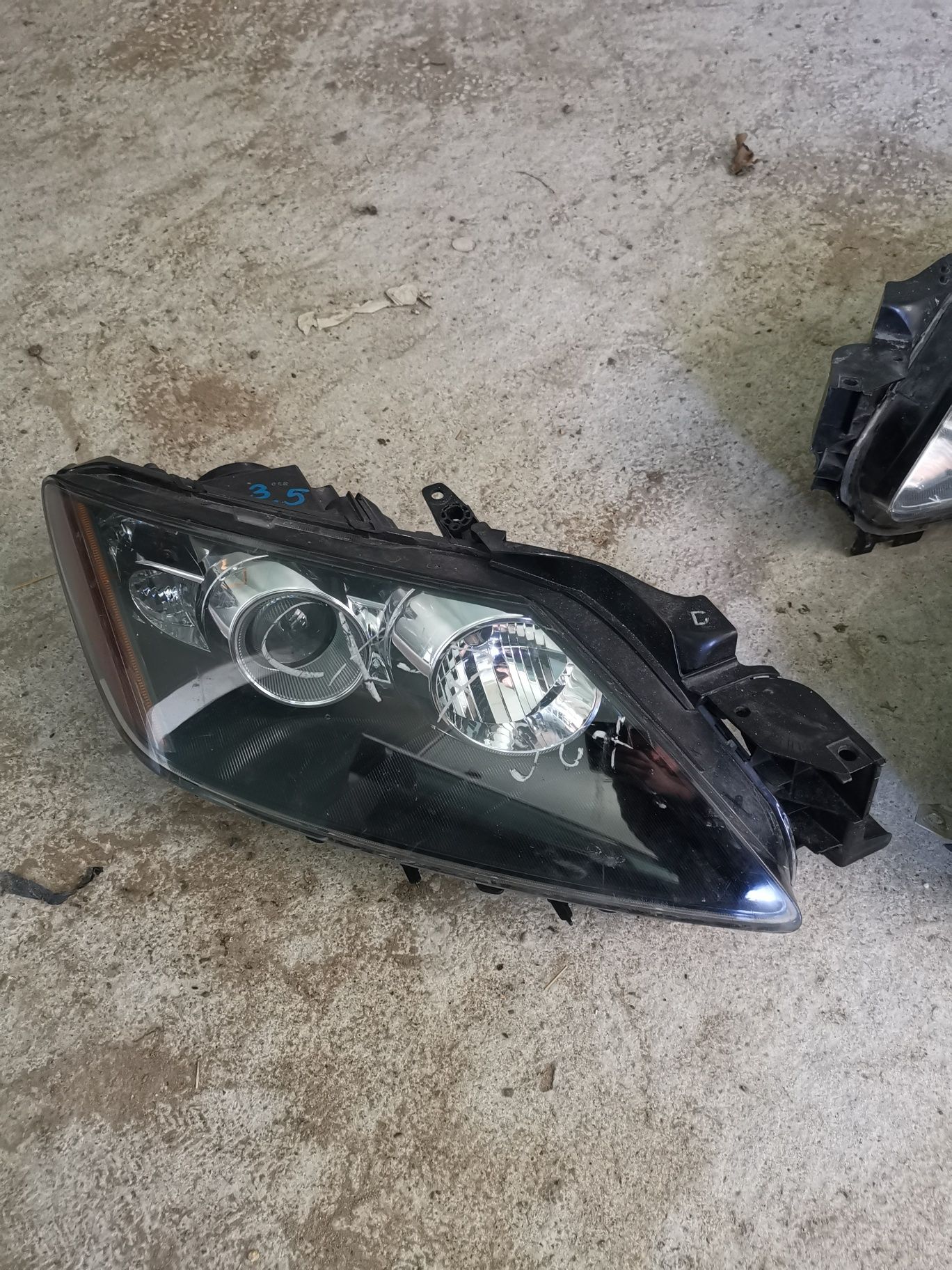 Far mazda cx7 cx-7 2006 /2007/2008/2009 xenon halogen