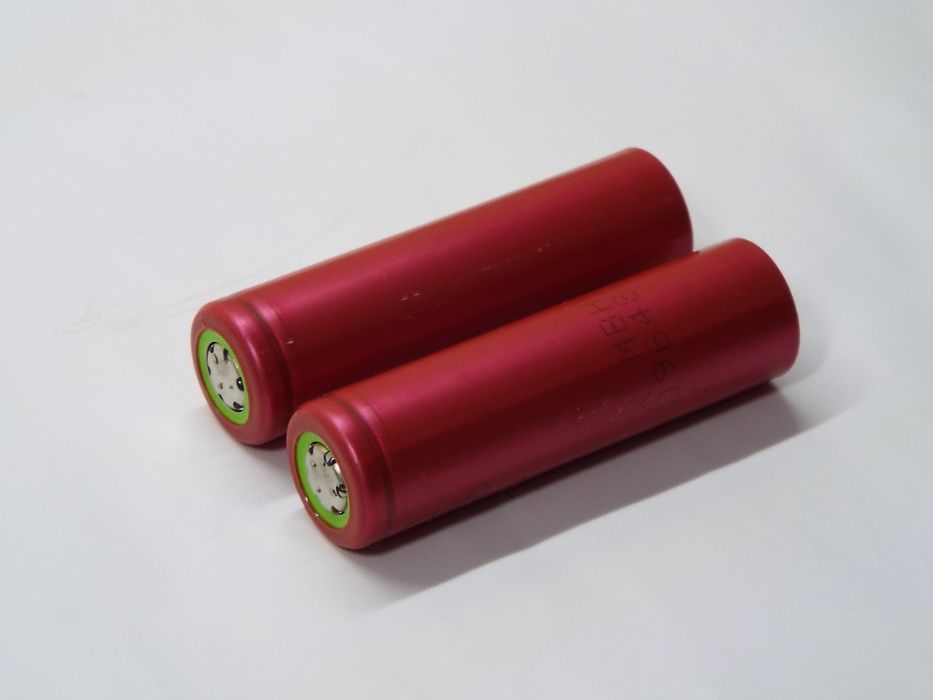 Baterii reancarcabile tip 18650