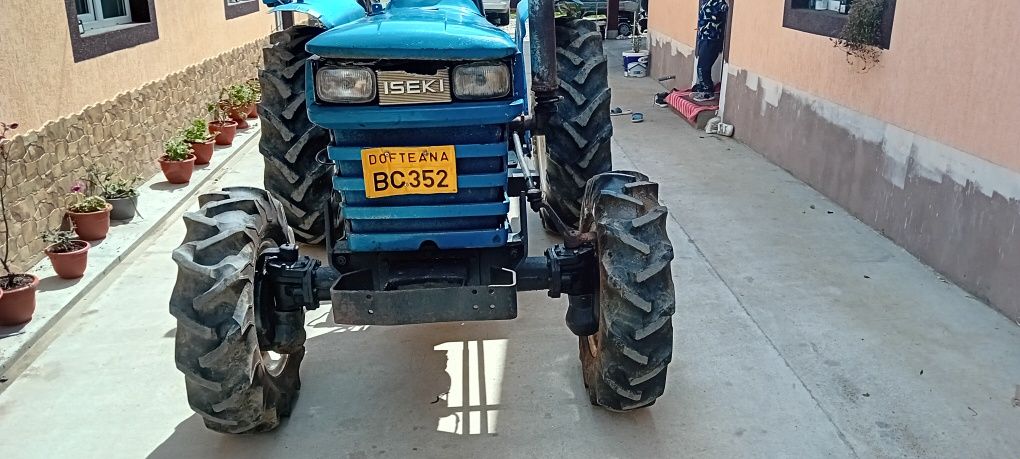 Tractor iseki 4x4 servo direcție 31 hp