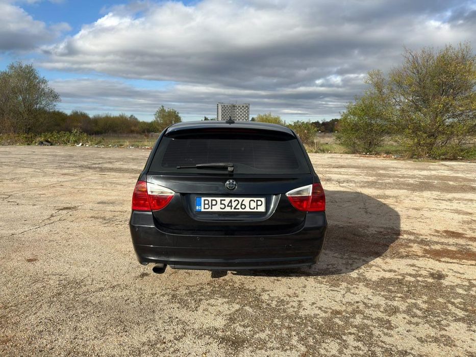 Продавам BMW e91 320d