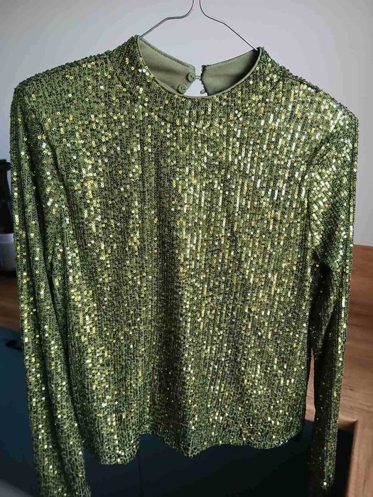 НОВА блуза с пайети MANGO с етикет