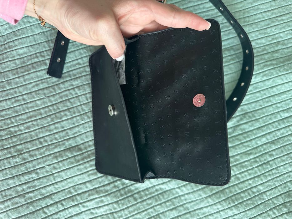 Чанта колан DKNY