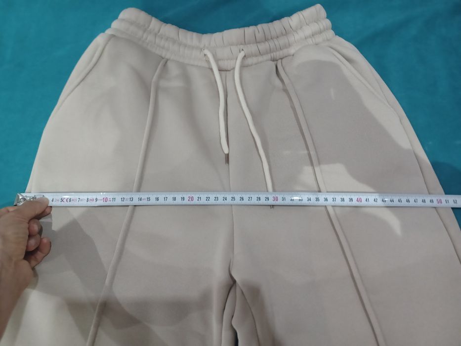 Нов екип С, но е уголемен с широк крачол