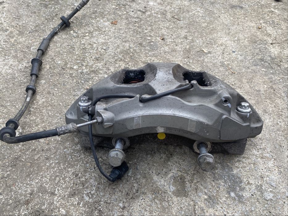 Etrier dreapta fața 3 pistoane Audi Q7 4M 3.0tdi an:2019 Cod:4M0615106