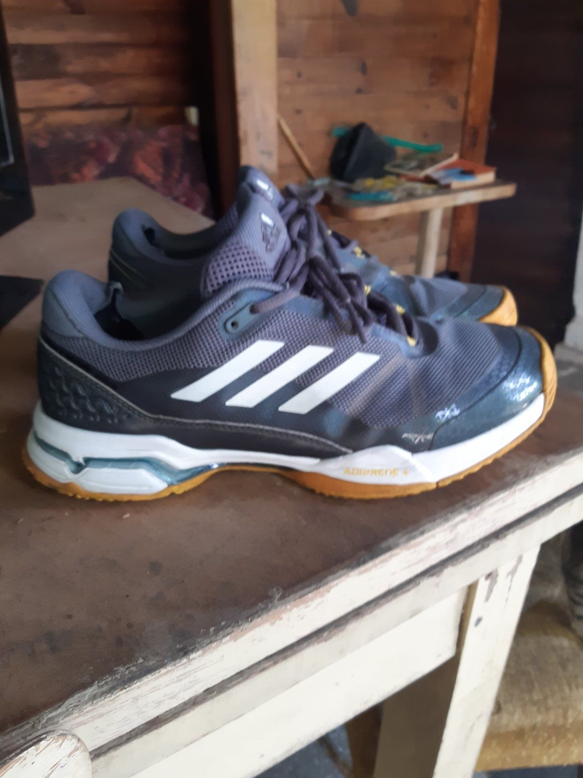 Маратонки Adidas 41 номер