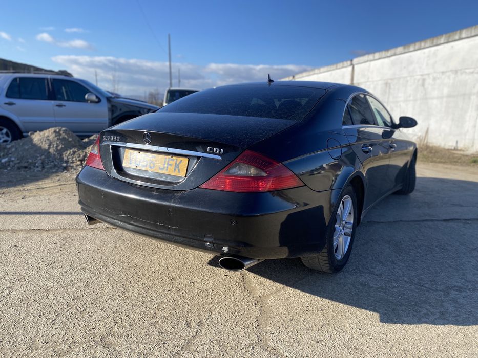 Dezmembrez Mercedes Cls320 w219