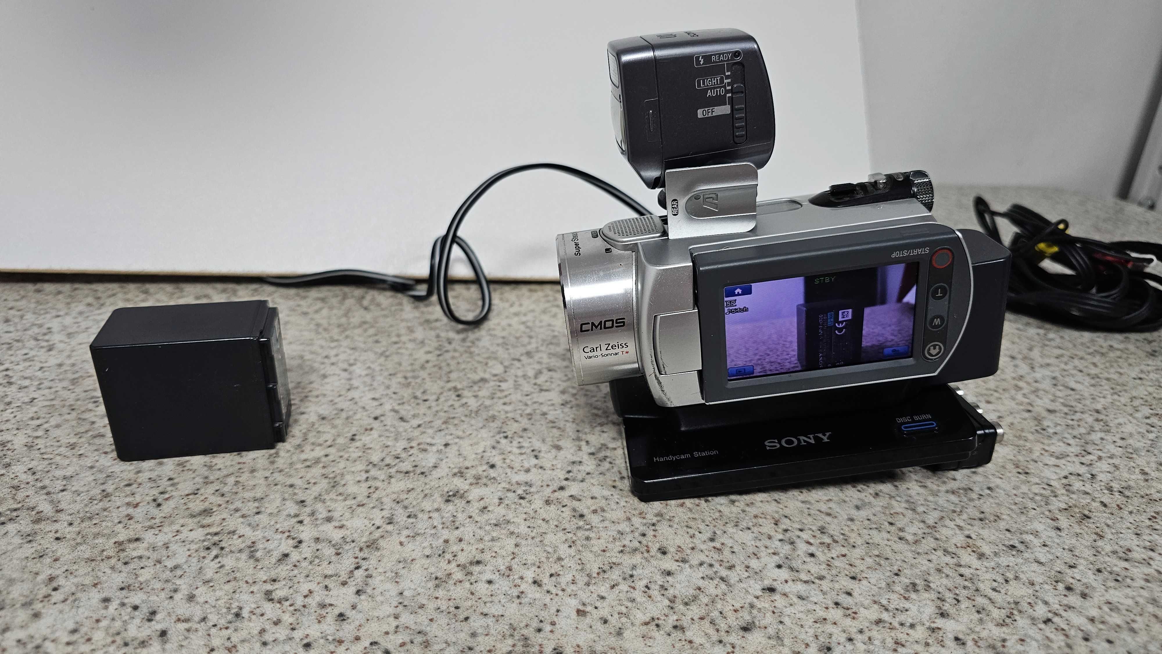 Видеокамера цифровая в отличном состоянии