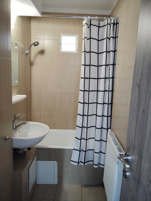 Inchirezi garsoniera,Sibiu,strand