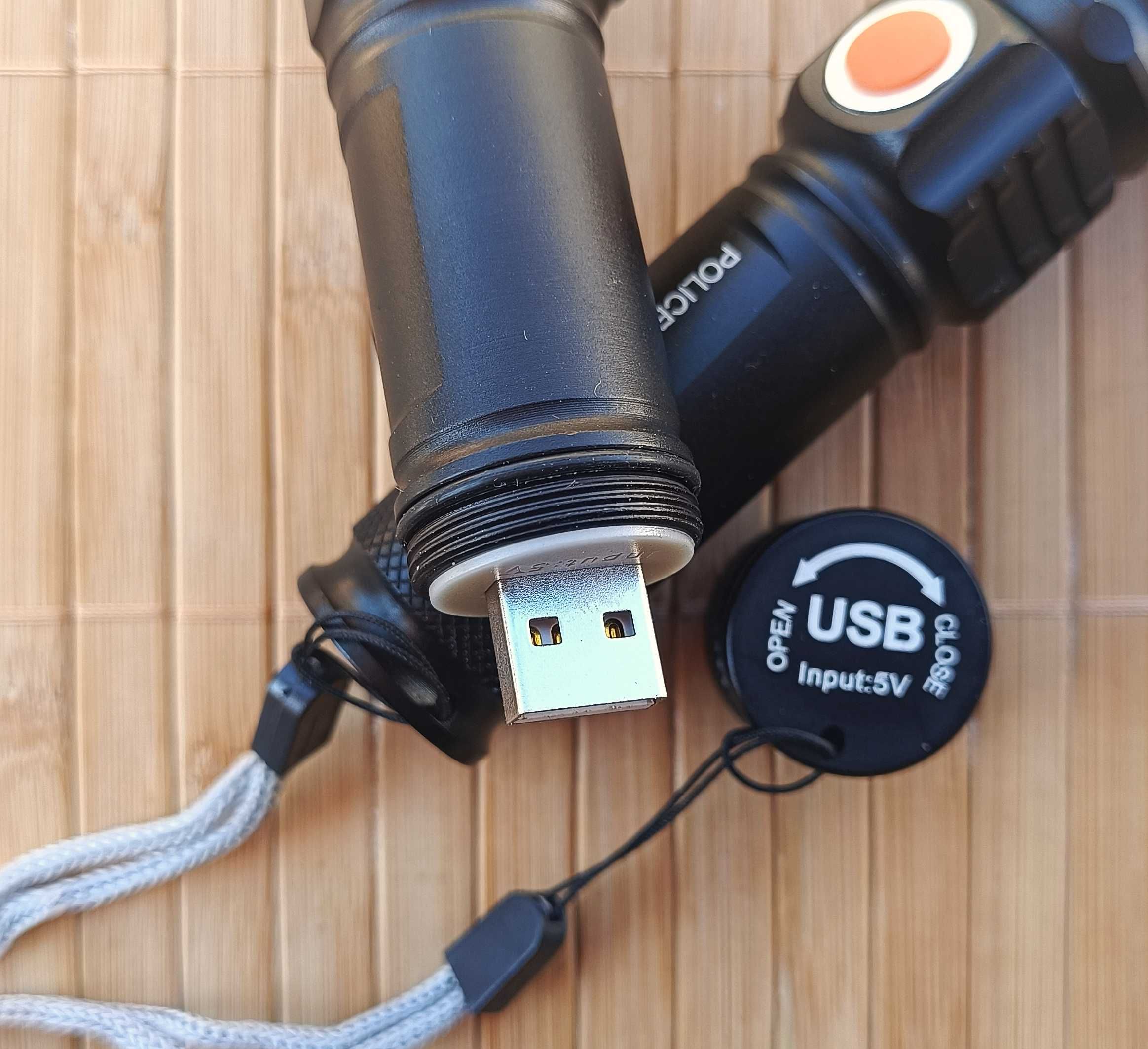 Акумулаторен прожектор  с USB зареждане / 80 грама /