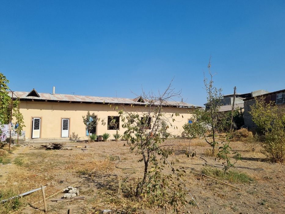 Продаю 7,5 Сот Олмас махаля можно 3 Сот