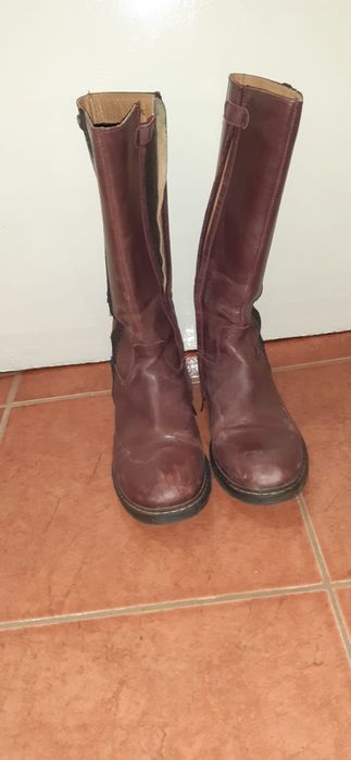 Incaltaminte din piele în stare foarte bună