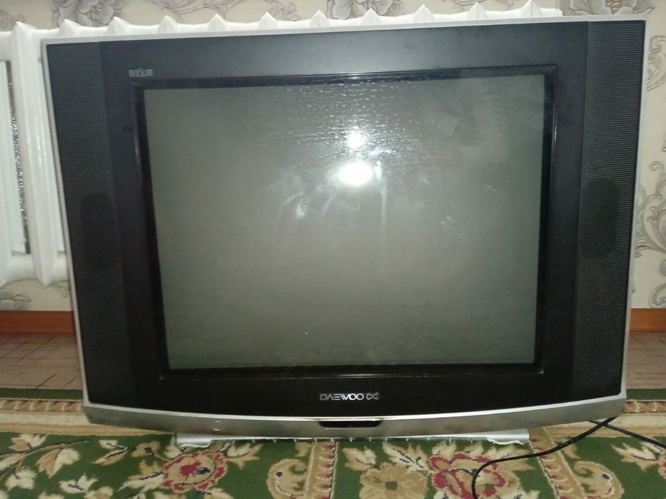 Продам телевизор