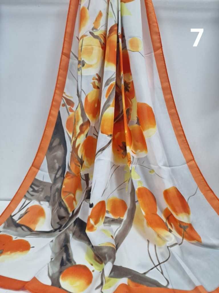 Дамски красив сатенен шал