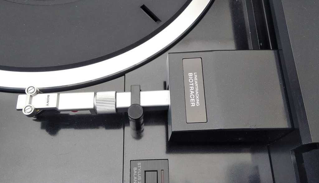 Продавам автоматичен грамофон Sony PS-X555ES N2