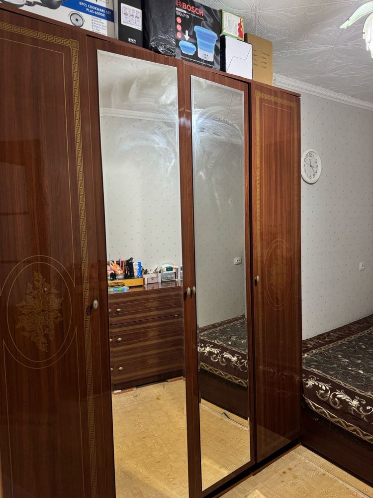 Продается спальный гарнитур б/у