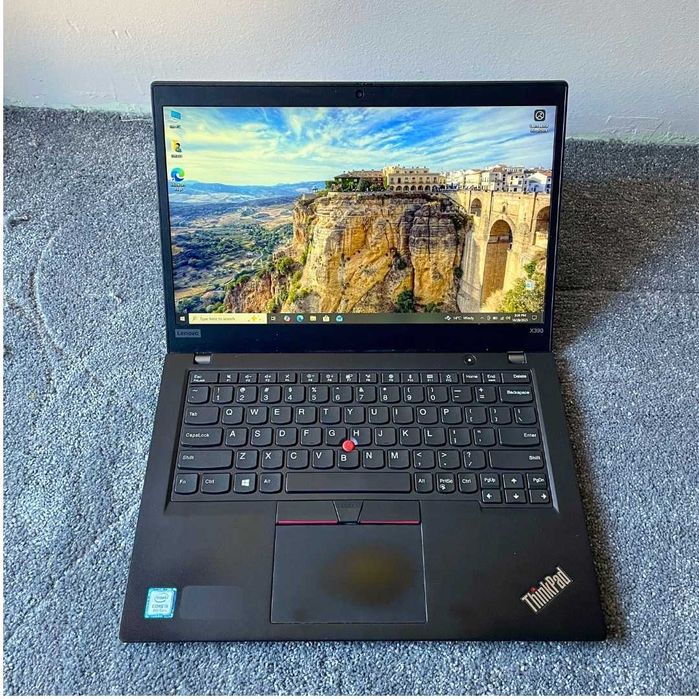 Lenovo ThinkPad X390 - intel core i5-8265u, 8GB RAM, 256GB NVMe PCIe
