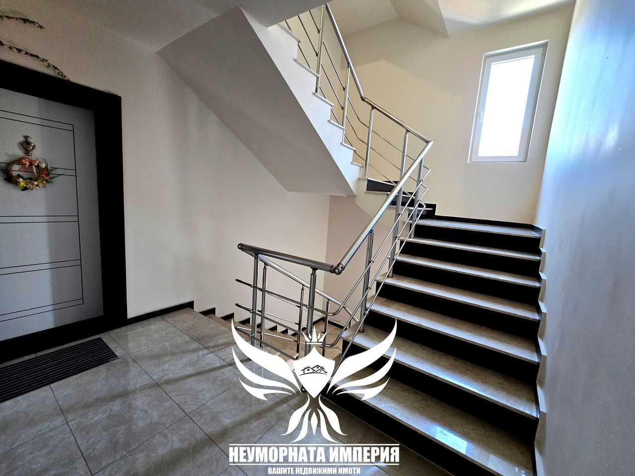 Дава се под наем Тристаен апартамент в Асеновград - 130 кв.м за 560 € - Снимка #20