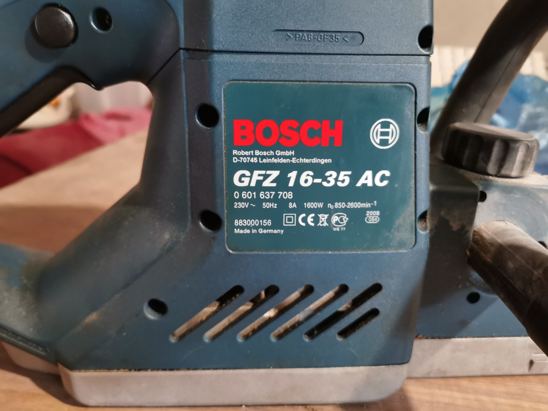 Продавам електрически трион BOSCH GFZ 12-35 AS Profesional