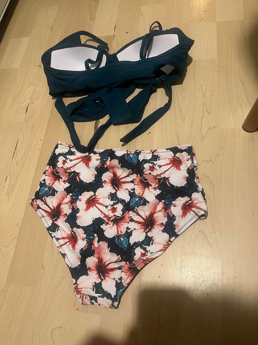 Дамски бански S нов