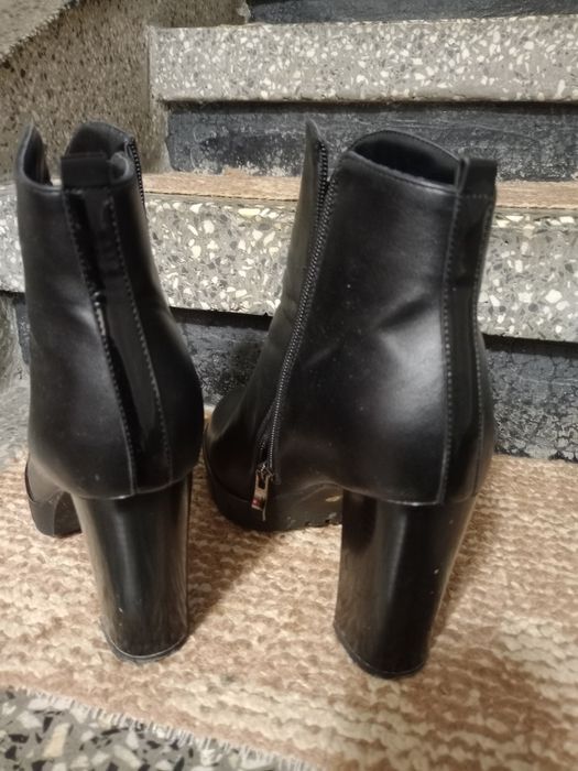 Ботуши и боти номер 37