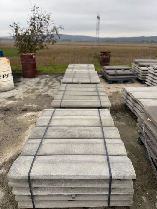 Coame gard în două ape