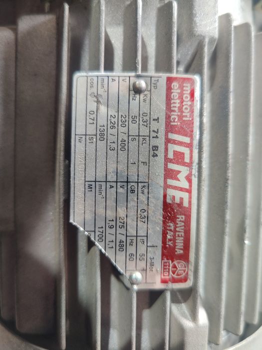 Motor electric trifazat cu reductor,  0.37kW, 49rpm
