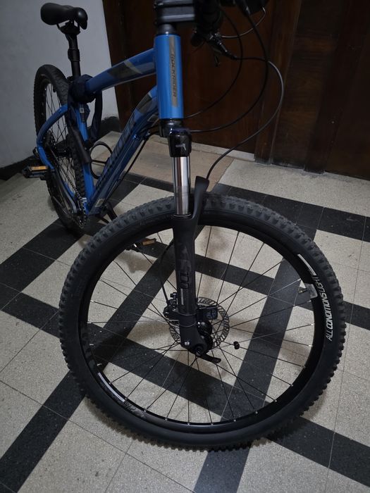 Bicicletă MTB ROCKRIDER ST540 cu toate accesoriile din poză incluse