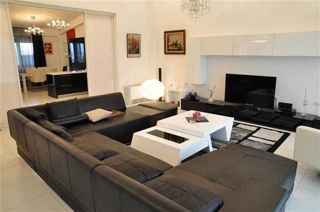 Дава се под наем Двустаен апартамент в Бургас, Възраждане - 57 кв.м за 204 € - Снимка #2